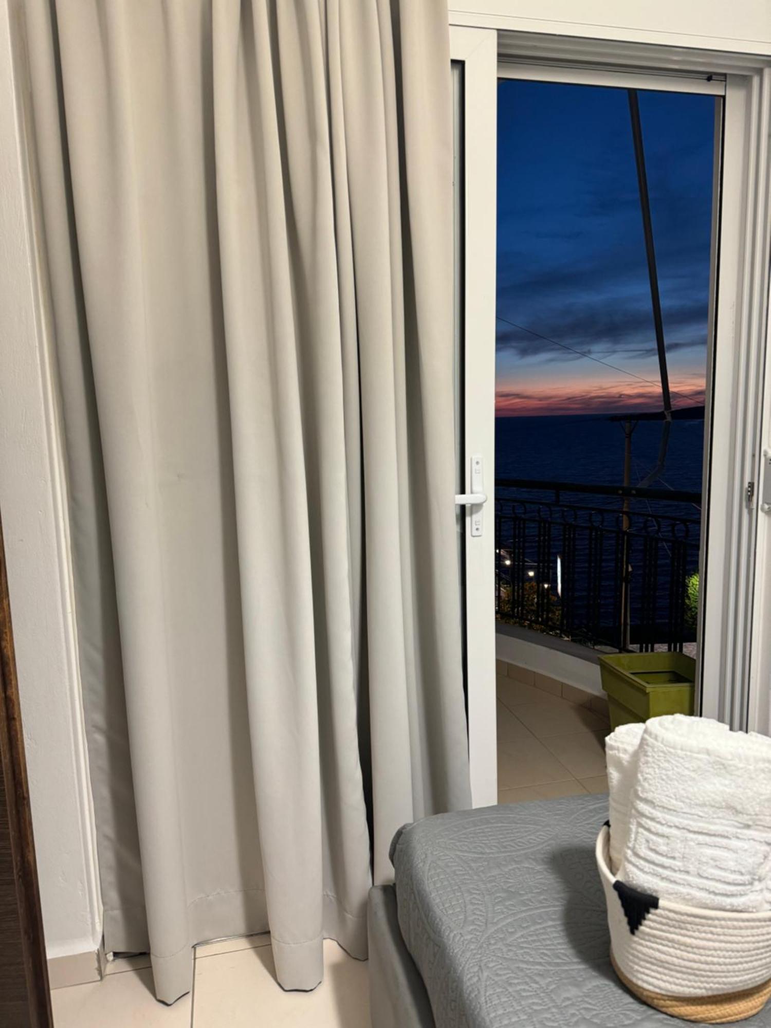 Belaire Luxury Apartment Saranda Dış mekan fotoğraf